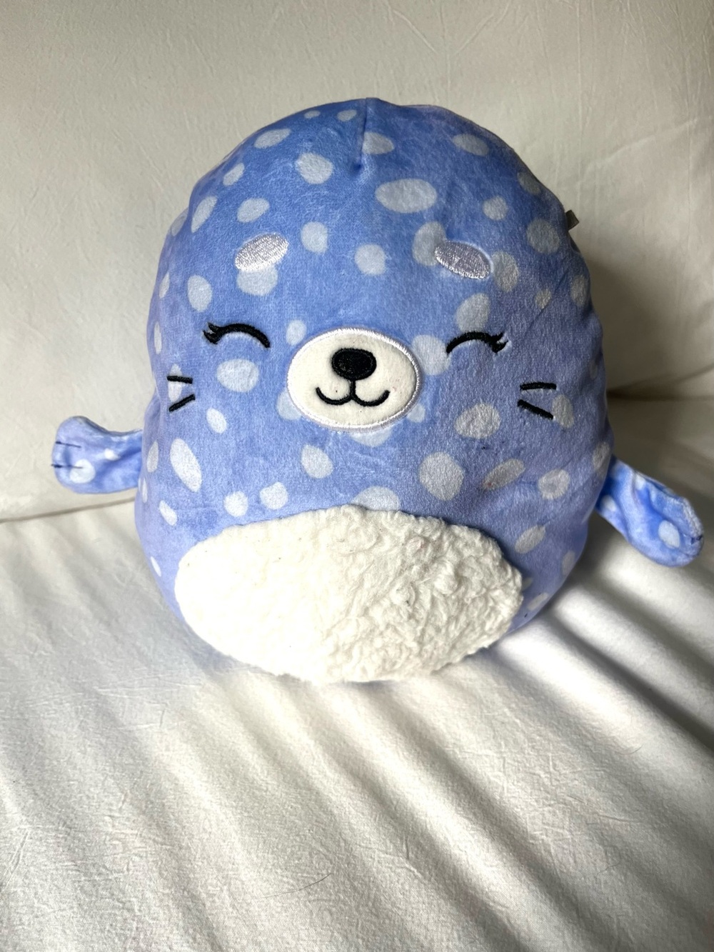 💜 SQUISHMALLOWS Gianna the Blue Spotted Seal Plush 8”